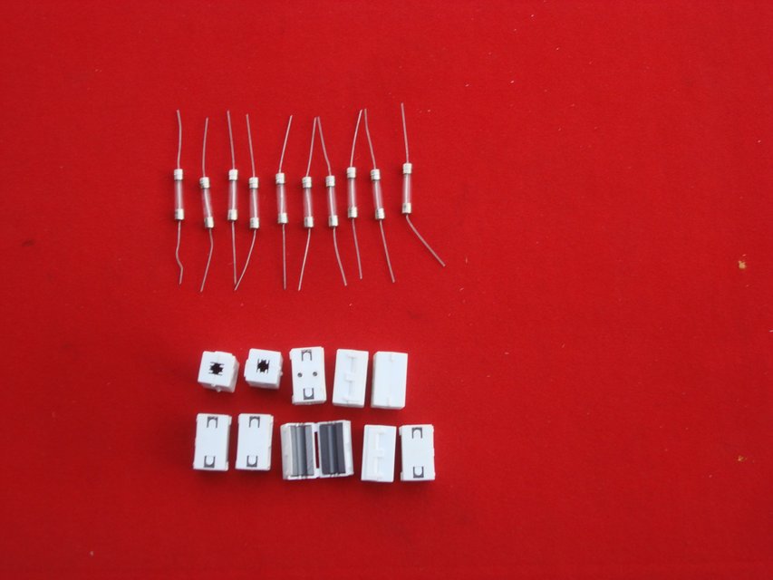 FUSES OR POWER CORD CORES in Kaneohe Bay