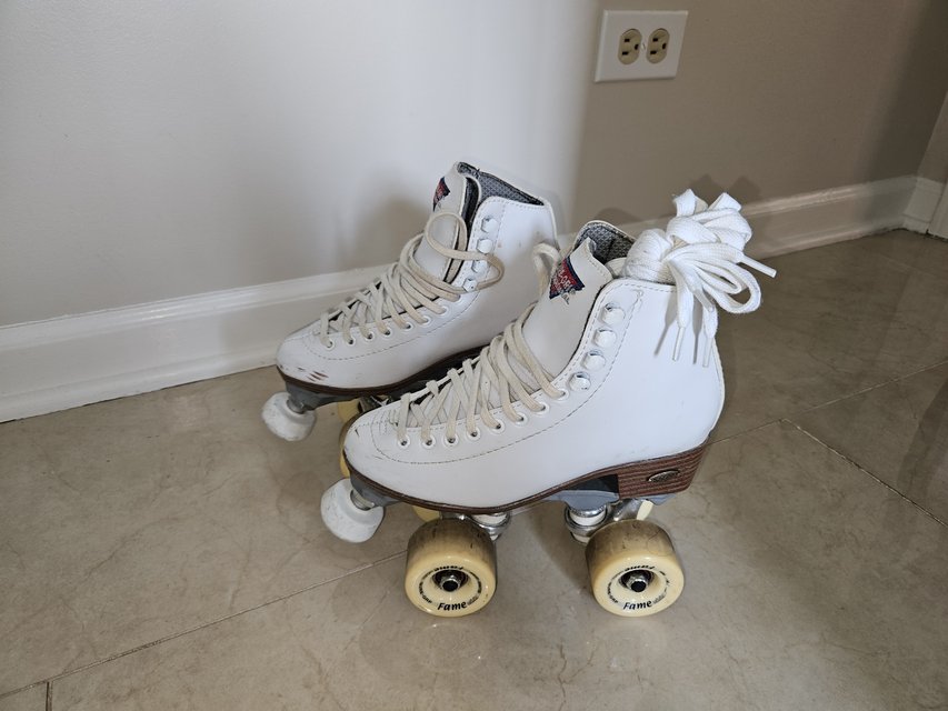 Best Selling Sure Grip Fame Roller Skates in White size 3 Baby & Kids for sale on Naperville