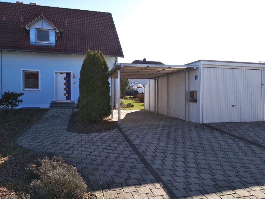 An approximately 145m² semidetached house in a quiet residential area