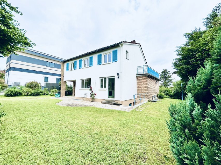 Top location refurbished 4br 2 bath detached house garage fitted