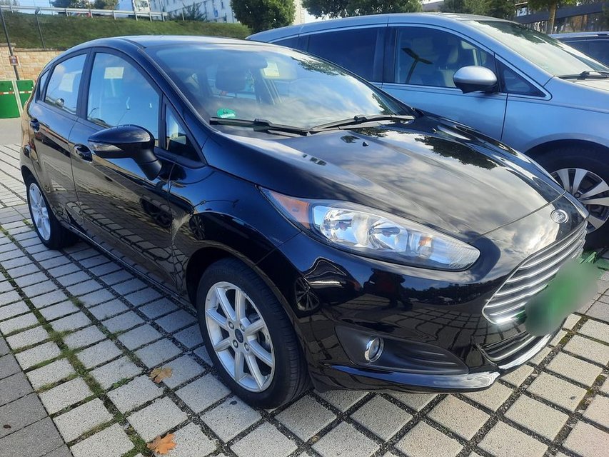 PCS SALE 2019 Ford Fiesta 4Door Hatchback (US Spec) Cars for sale