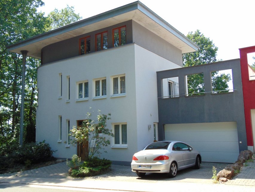 BEAUTIFUL UPSCALE HOME IN PREFERRED LOCATION (KAISERSLAUTERN) Rental
