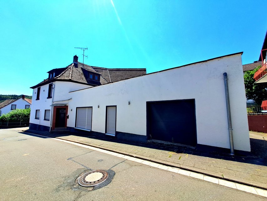 LARGE FREESTANDING HOUSE FOR RENT IN OBERMOHR Rental by owner for