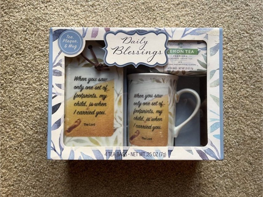 Daily Blessings Tea, Plaque, & Mug in Aurora