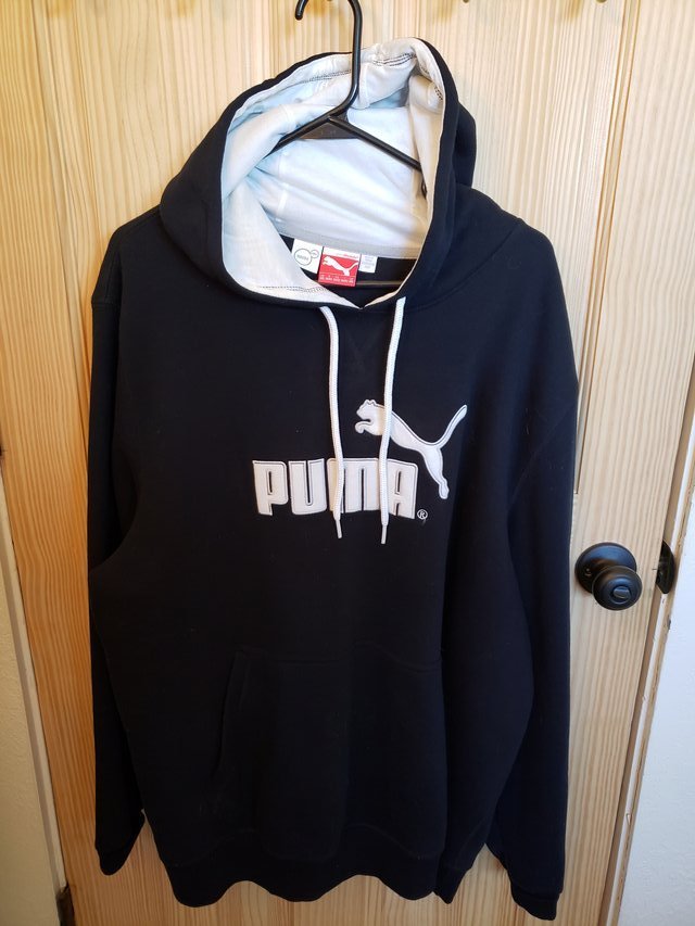PUMA HOODIE in 29 Palms