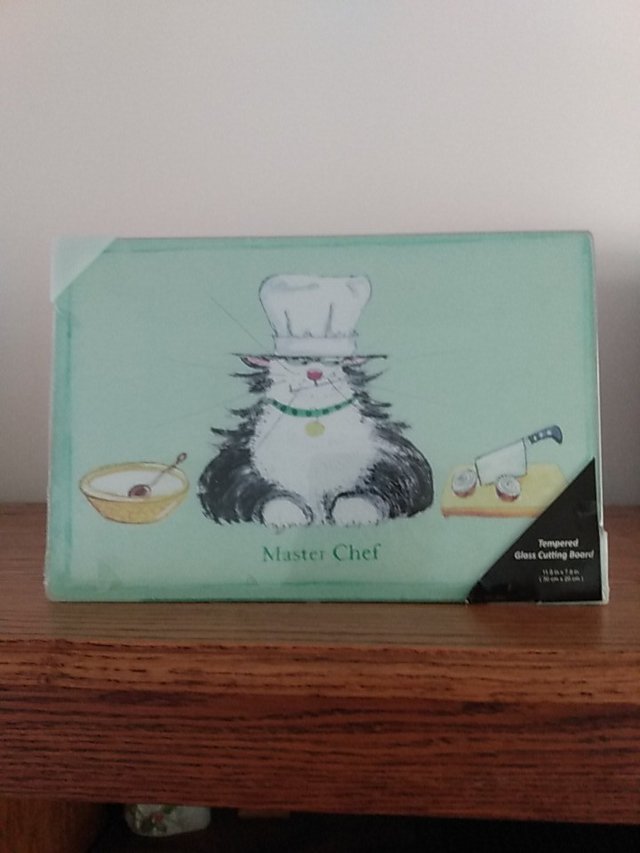 CUTTING BOARD in Plainfield