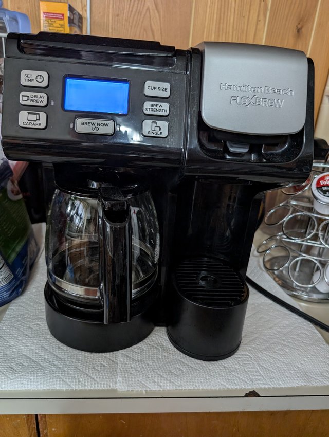 Hamilton Beach Dual Coffee pot and KCup Appliances for sale on