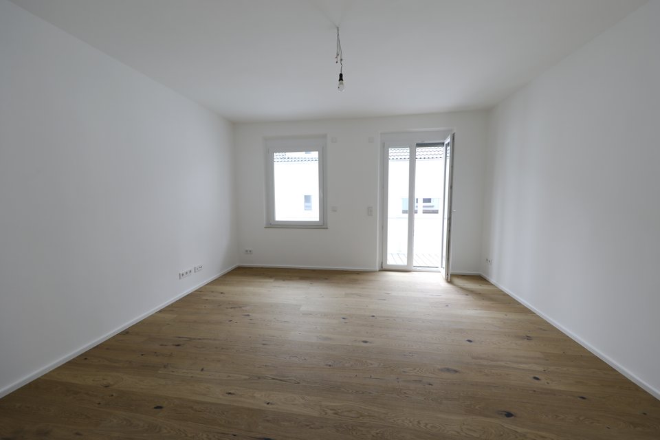 Modern and new renovated 3 room apartment in StuttgartMitte near Patch