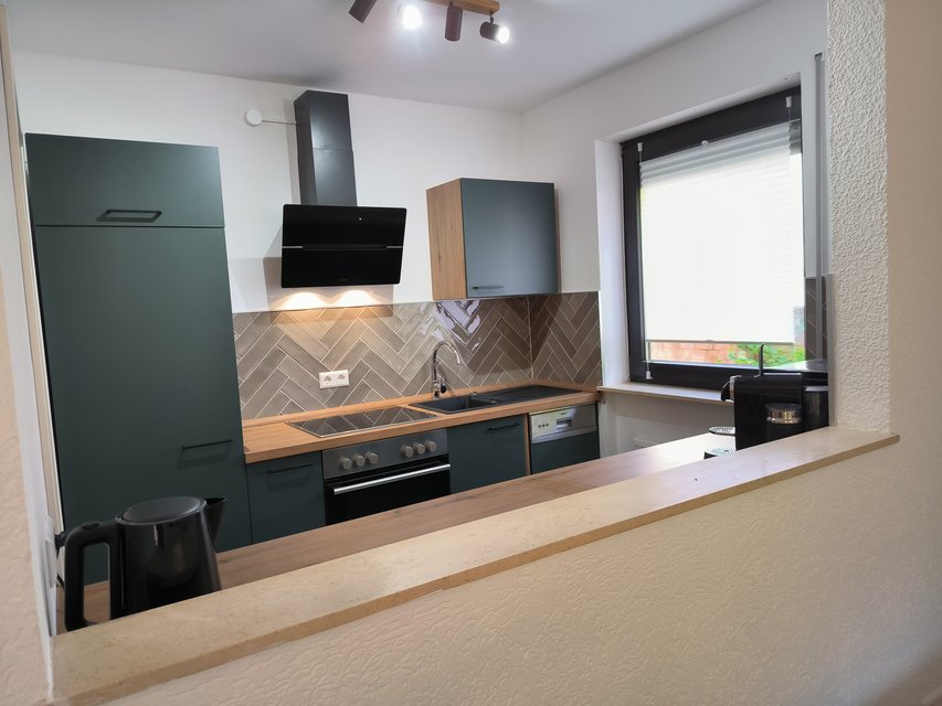 TLA/TDY - 2BR 1BA w/ patio & BBQ grill, 5min to RAB [ref: AH7A] in Ramstein