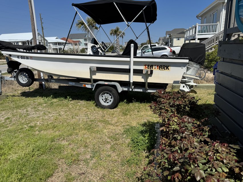 17ft Seamark boat in Camp Lejeune