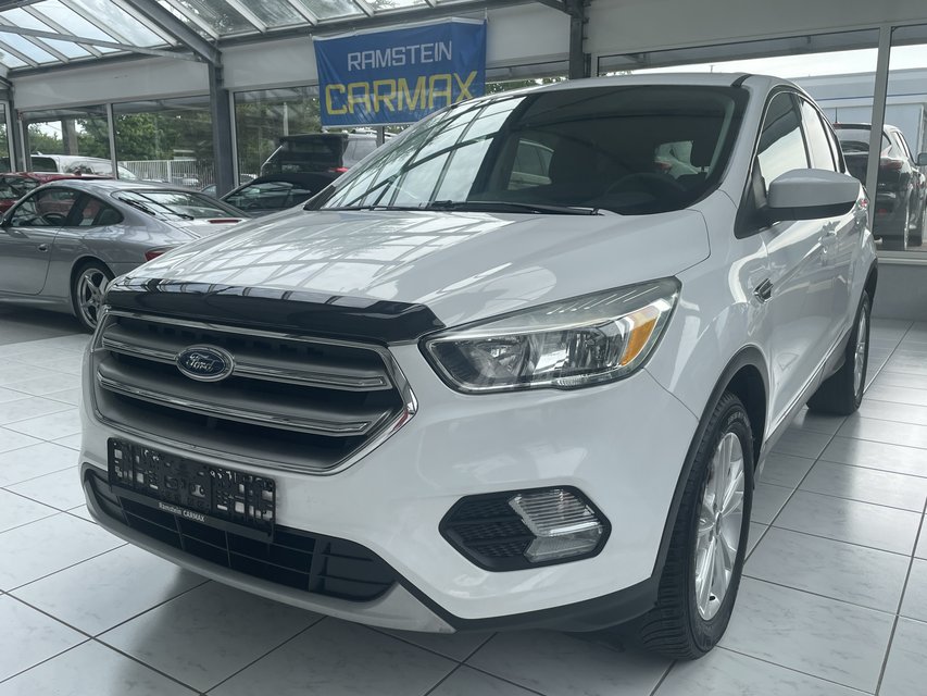 2017 FORD ESCAPE SE 4WD in Ramstein