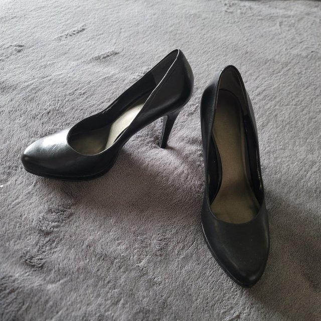 Black Nine West Heels in Camp Lejeune